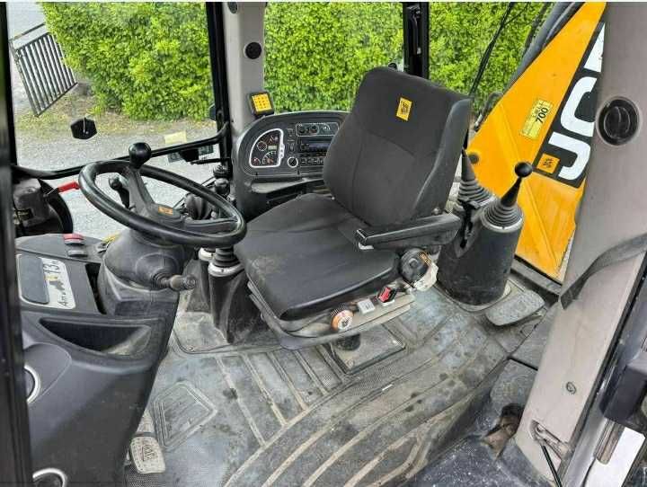 vand buldoexcavator jcb 3cx , an 2014