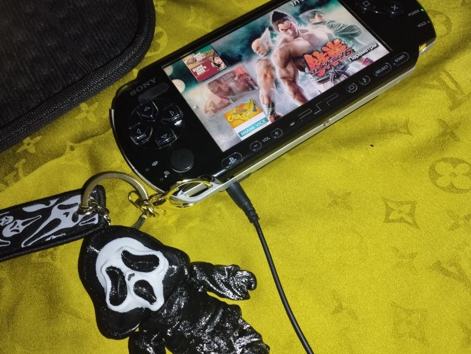 Assalom alekum Psp Sotiladi Original 3000 model