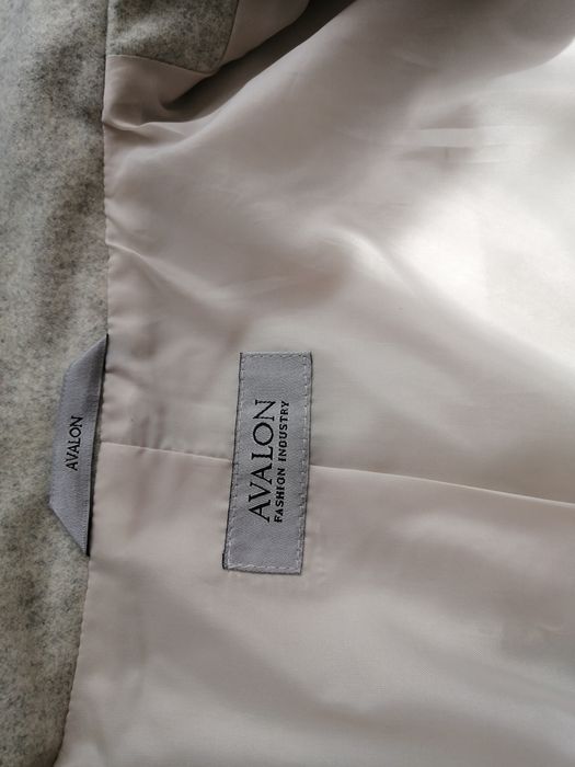 Продам женское пальто