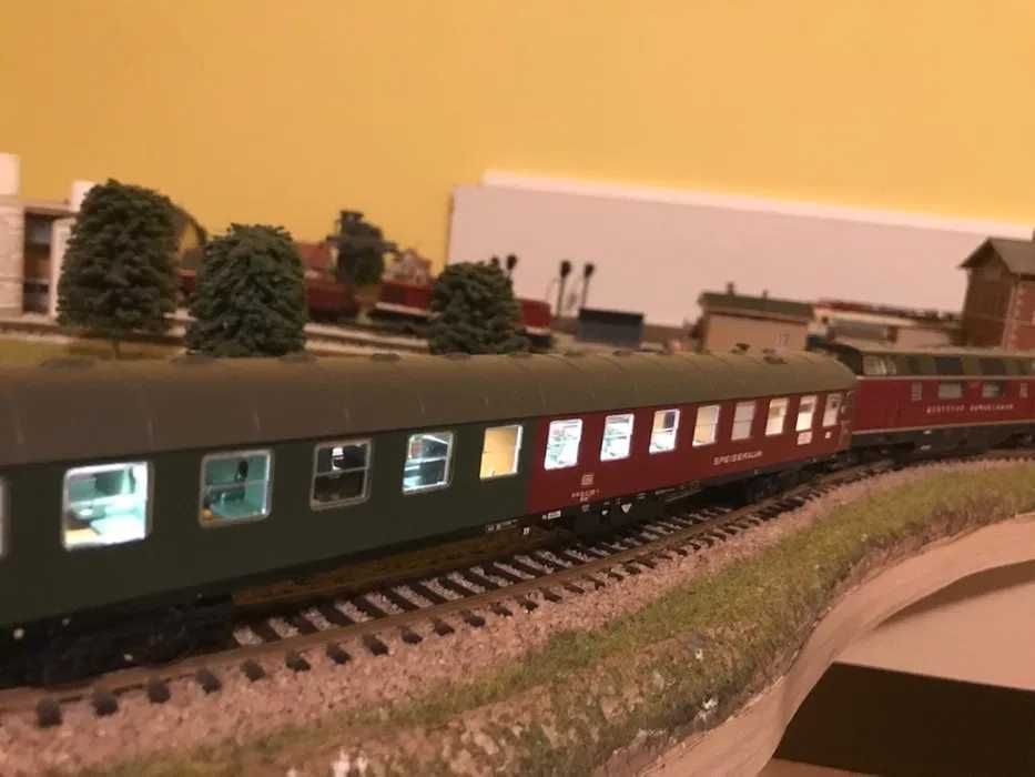 Locomotiv Roco Diesel numar inmatriculare V200 053