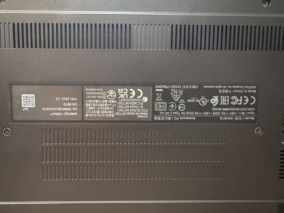 Продавам ASUS ROG Zephyrus G14 (GA401Q)