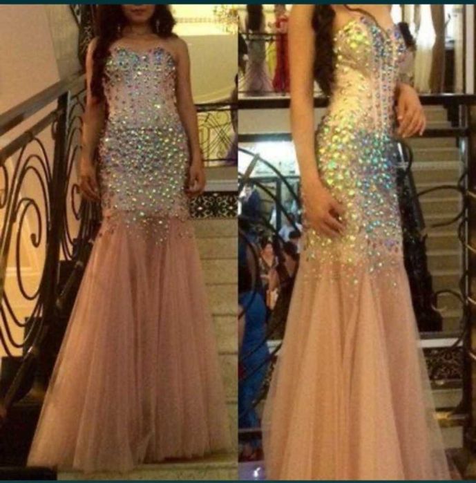 Продам платье женское