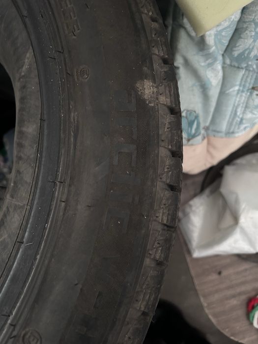 Шины зимние 245/45/18