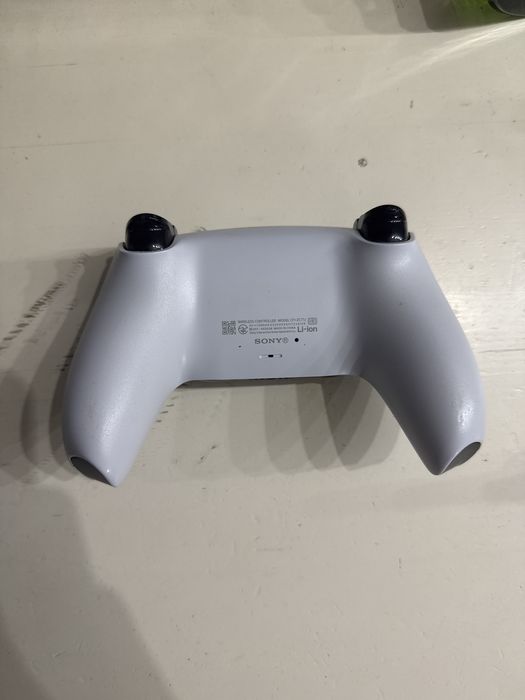 Продам геймпад от ps 5