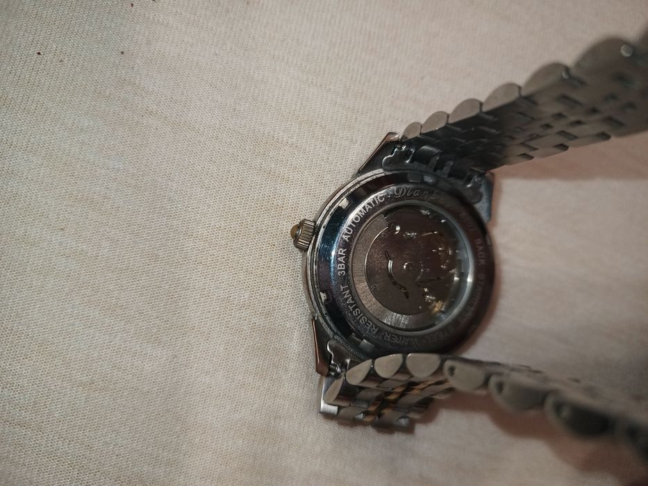 Ръчен автоматичен часовник