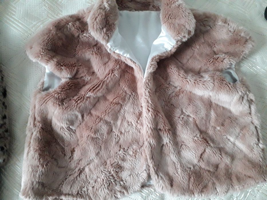 Пухено елече размер S,дамско/детско/