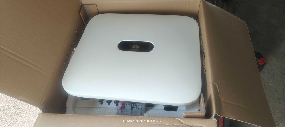 Хибриден инвертор Huawei