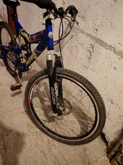 Vând bicicletă ALTRIX