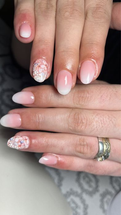 Unghii gel constructie