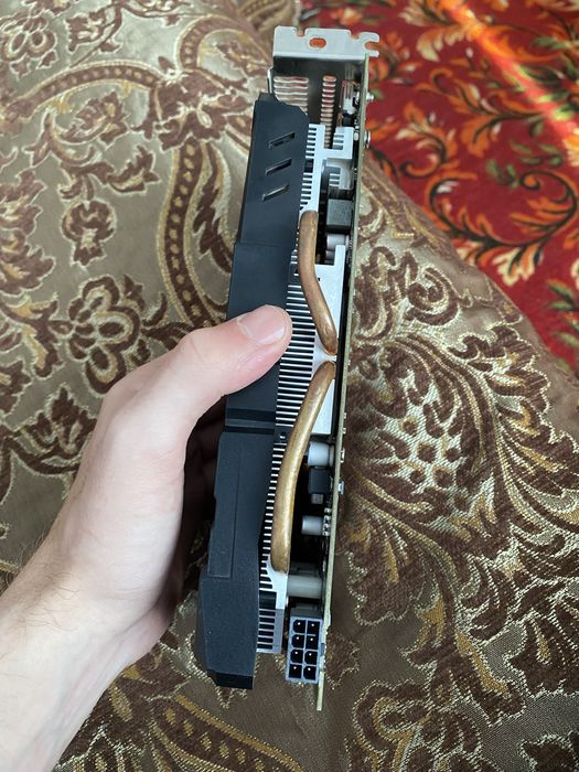 Видеокарта  рх 580 8 гб