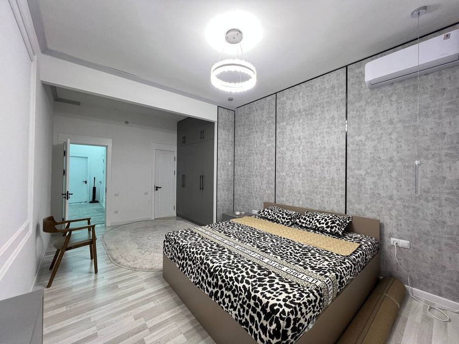 4 ком. Квартира 111 м2. Ор-р: ул Паркентская, Пеликан