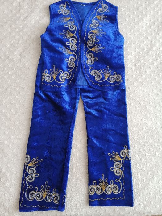Продам казахский костюм