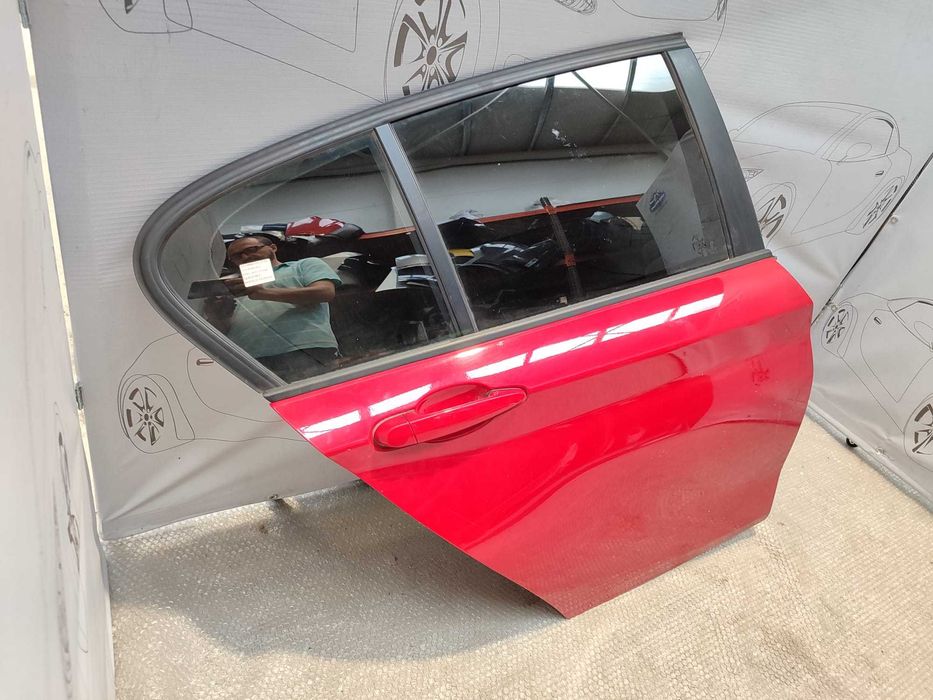 Ușă Spate Dreaptă BMW 1 F20, F21 Hatchback Roșu Cod Culoare Karmesinrot A61 2012 / [2011-2019] / 41525A2A398 (2D)