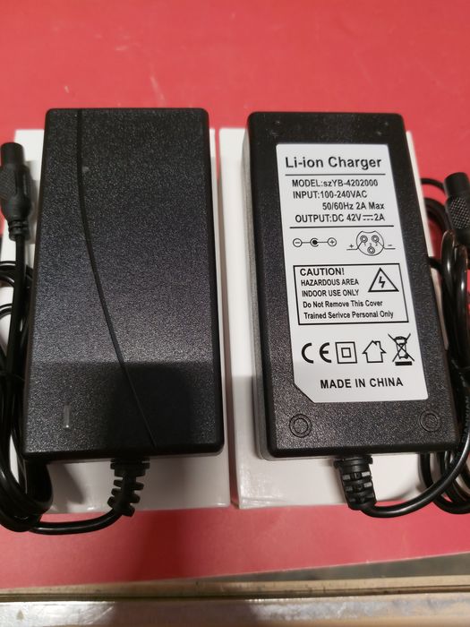 Incarcator Li-ion original  pentru Hoverboard