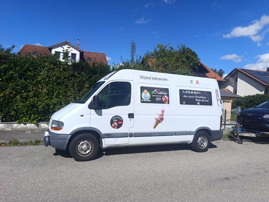 Сладоледен бус, готов за работа