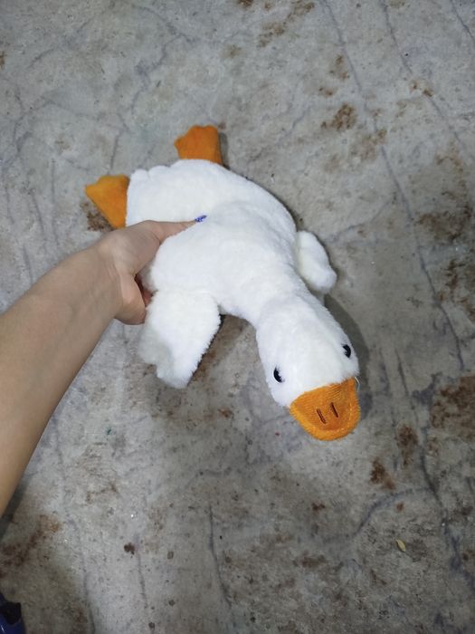 Игрушка в виде гуся.В наличии 1 шт.