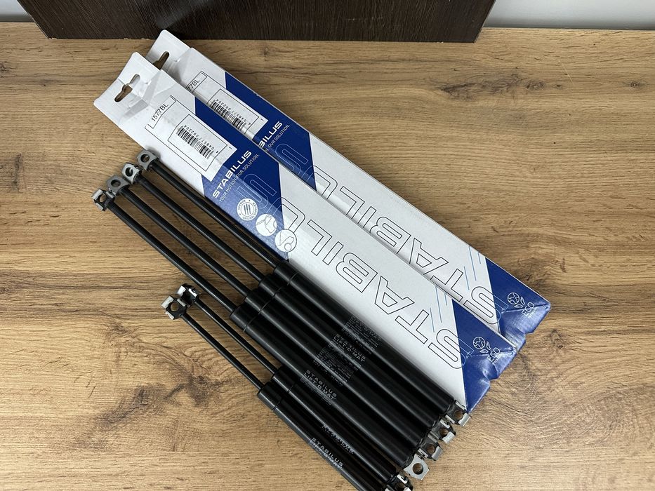 Амортизаторы - газовые упоры капота BMW E34