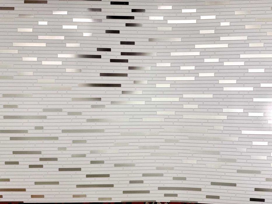 ПВХ является практичным решением для защиты рабочей зоны кухни