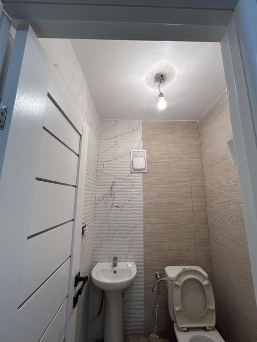 Vand apartament 3 camere