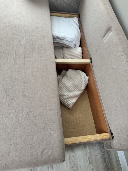 Продам диван тахта