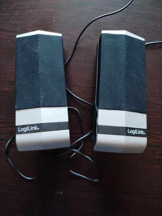 Două boxe LogiLink