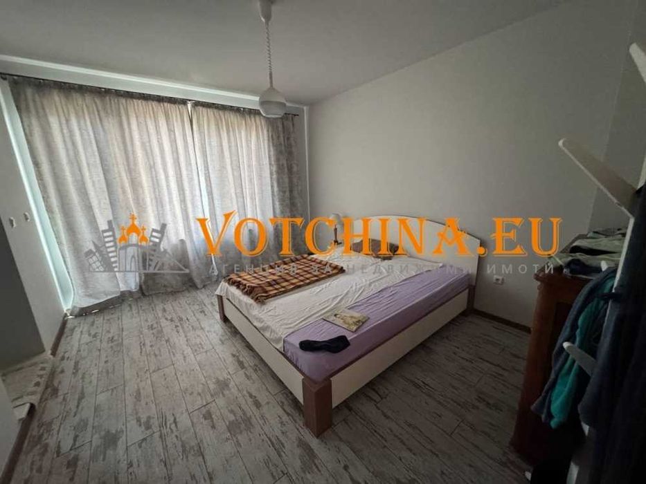 Простоен тристаен апартмент с гледка към морето в град Каварна.