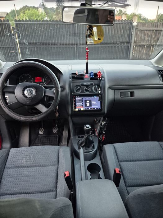 VW Touran 1.9 TDI 105 CP – 2004
