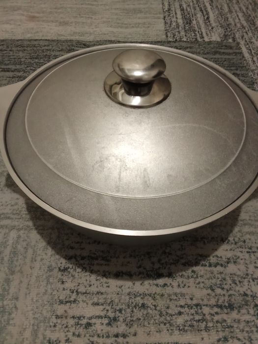 Продам казан 5 литров.