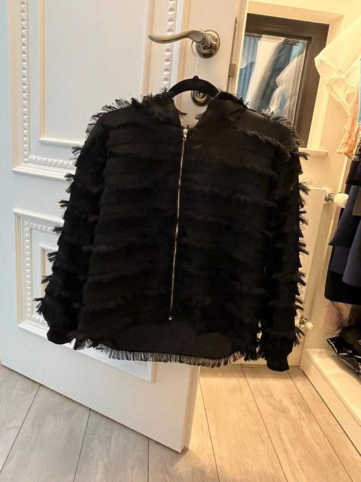 Bluza cu fermoar si gluga, franjuri