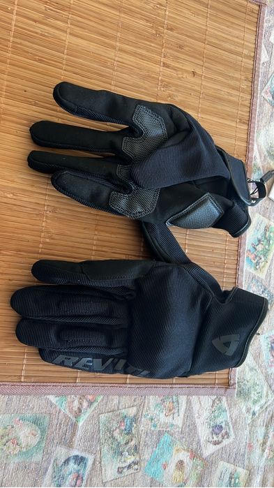 Manusi moto Vara Revit