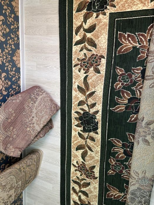 Продаются ковры б/у