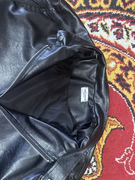 Две кожонки от saint laurent