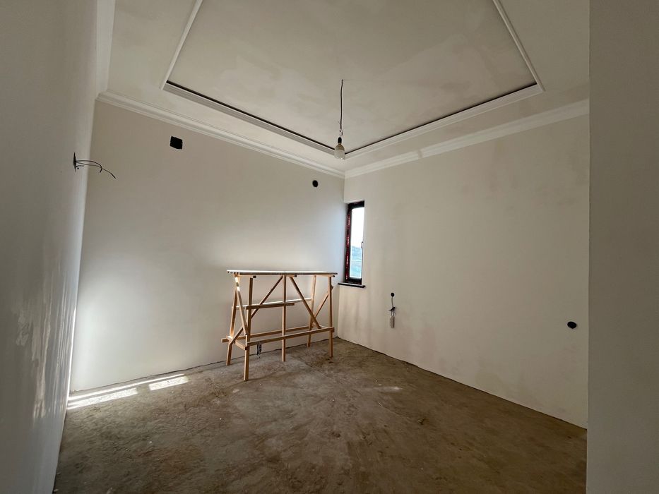 Eski 16 yillik 2 ta kattej sotiladi