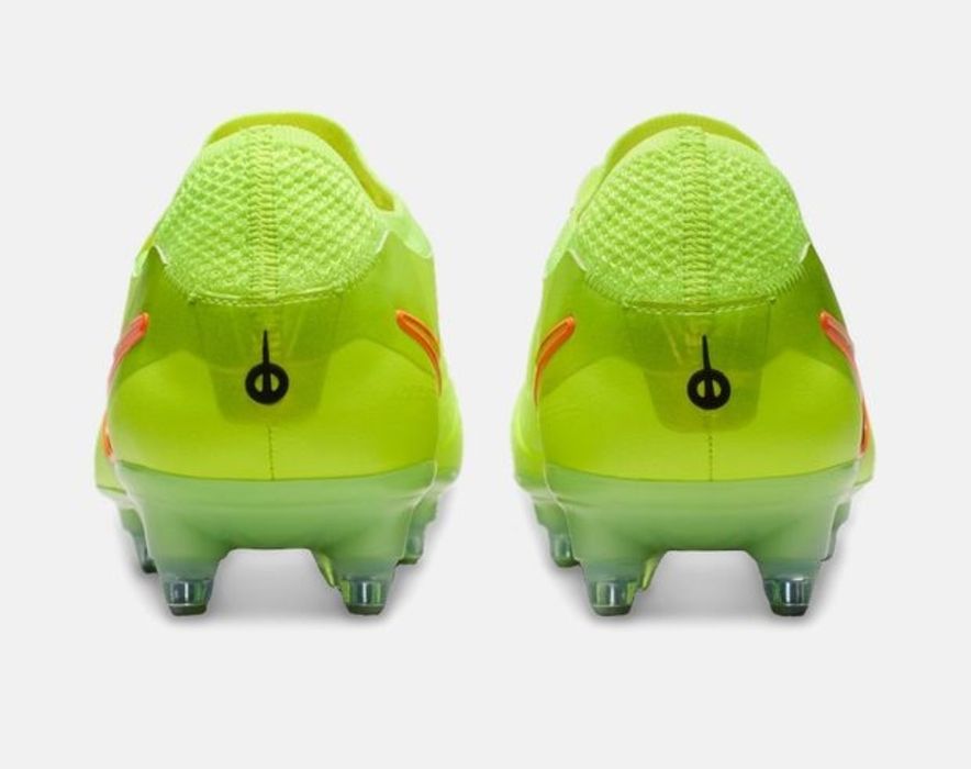 Vand ghete de fotbal Nike Tiempo Sg 40.5