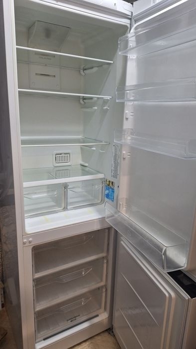 Холодильник indesit