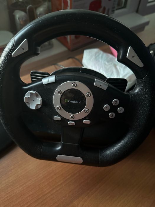 Продавам волан за игри