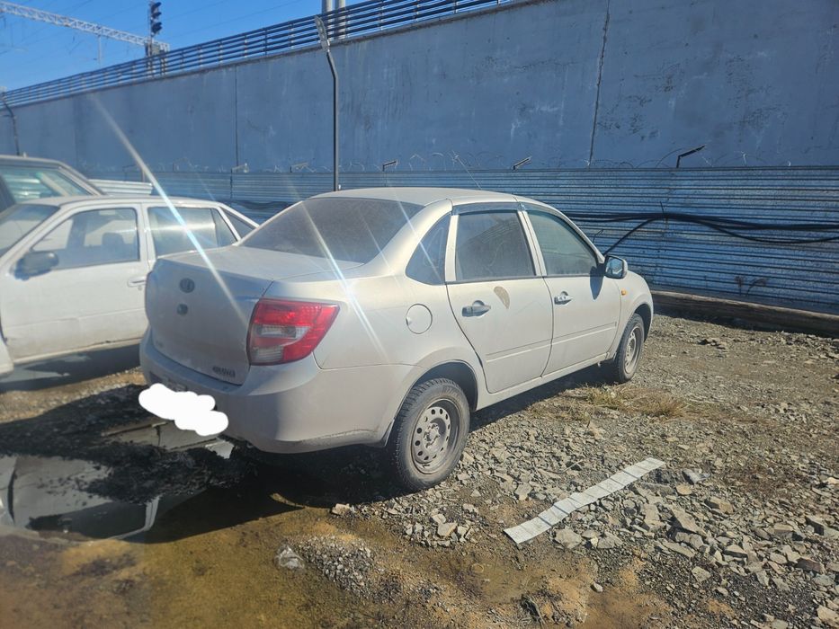 Лада гранта 2013год