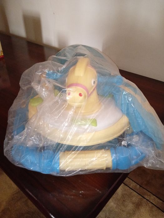 Продаем детский ходунок