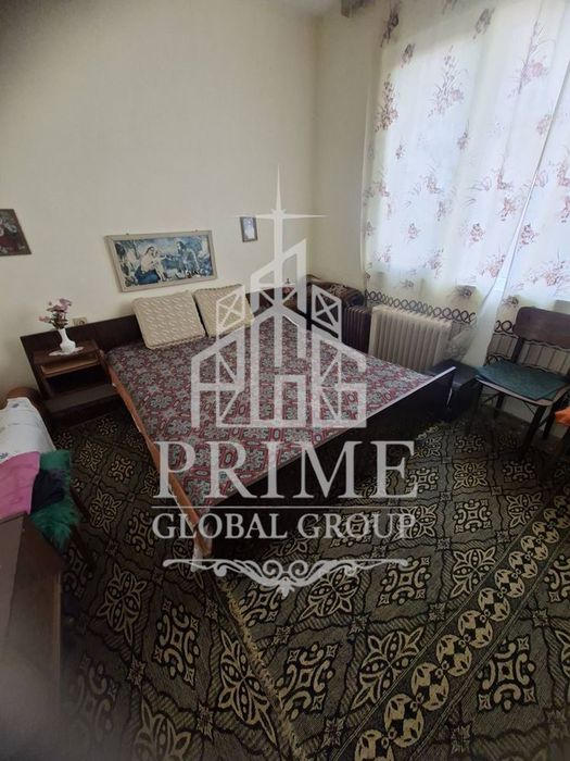Етаж от къща в Бургас-Меден рудник - зона Г площ 75 цена 140000