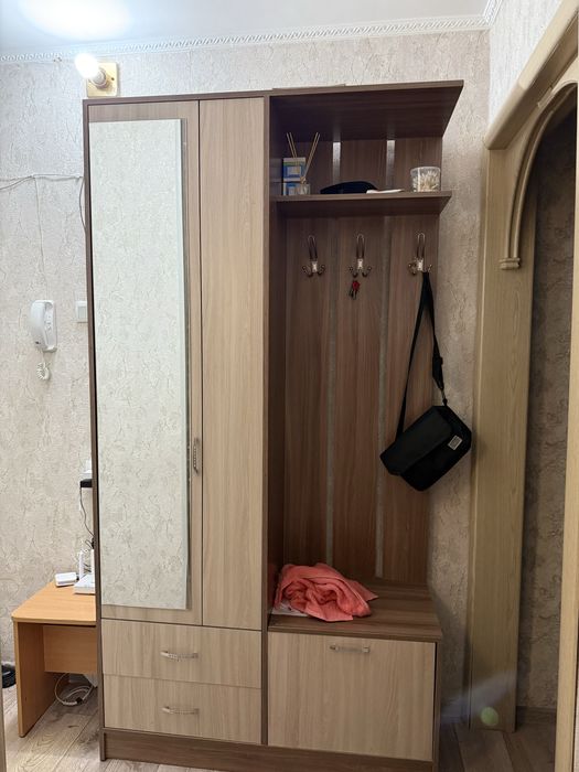 Шкаф для прихожей