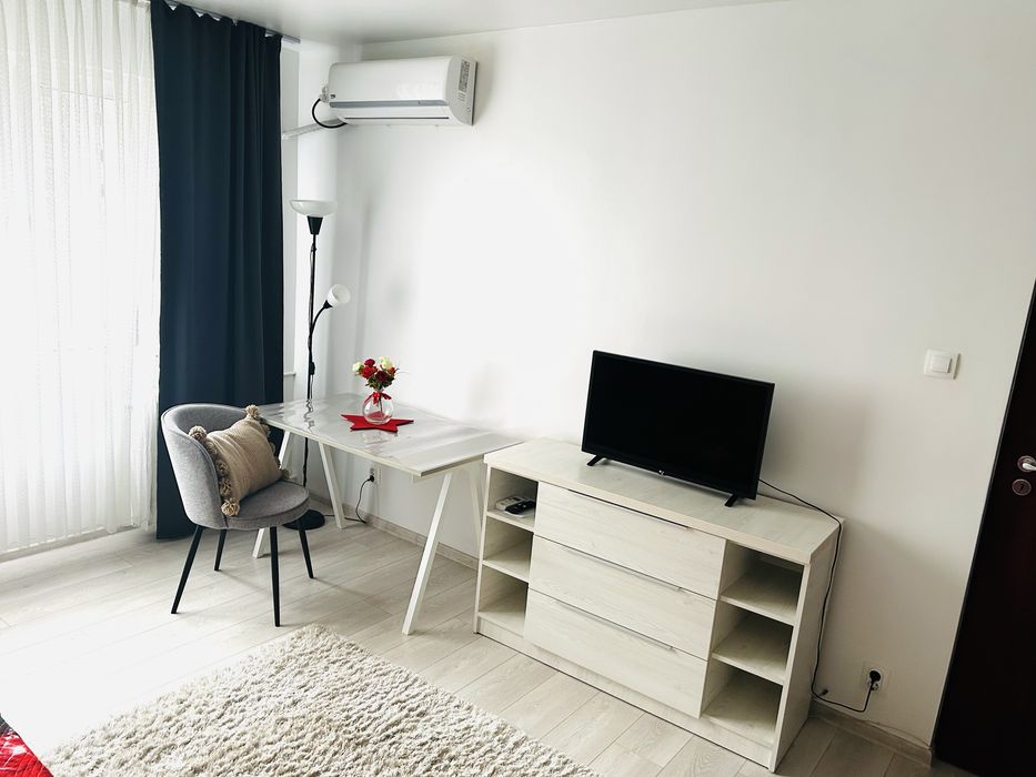 Garsoniera proprietar Piata Delfinului