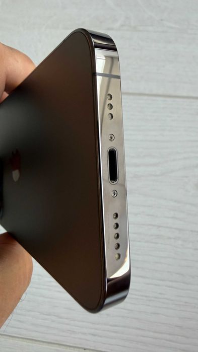 iPhone 13 Pro 1TB Graphite