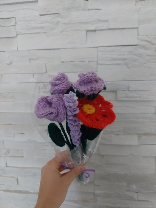 Плетени цветя- единични и букет