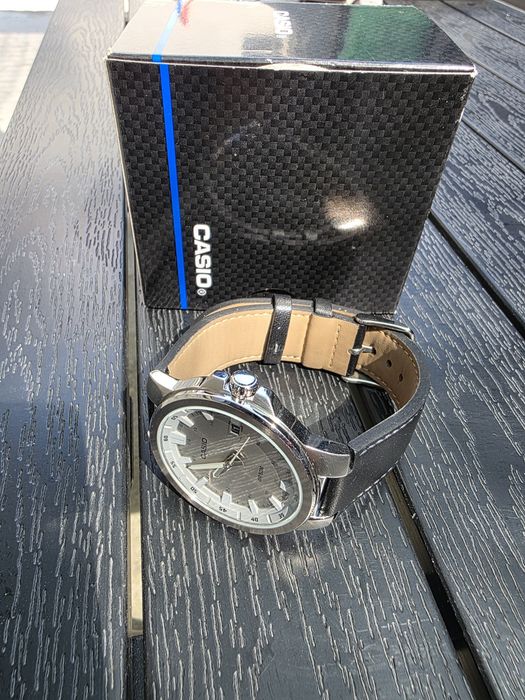 Ceas Casio nou la cutie