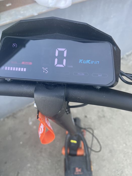 Trotineta electrica kukirin g3,  stare buna, 75 km facuti , trotineta are doar 1 luna