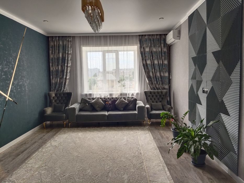 Продам квартиру мкр Байтерек (9 мкр)