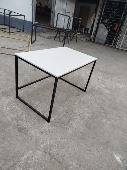 Лофт мебел. Парта