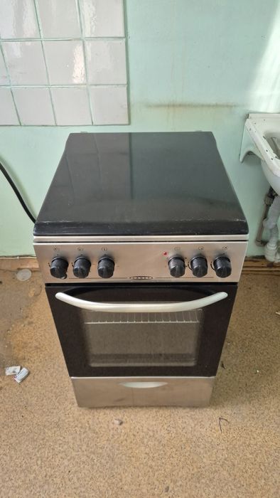 Продам газ плиту