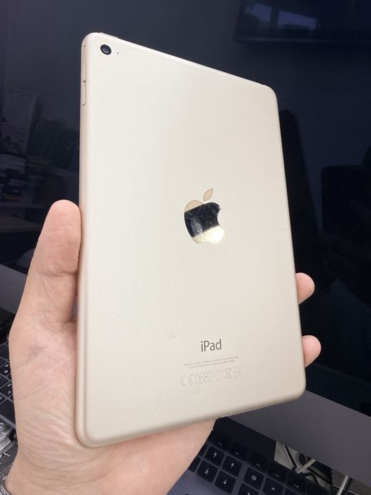 iPad mini 4 16gb gold