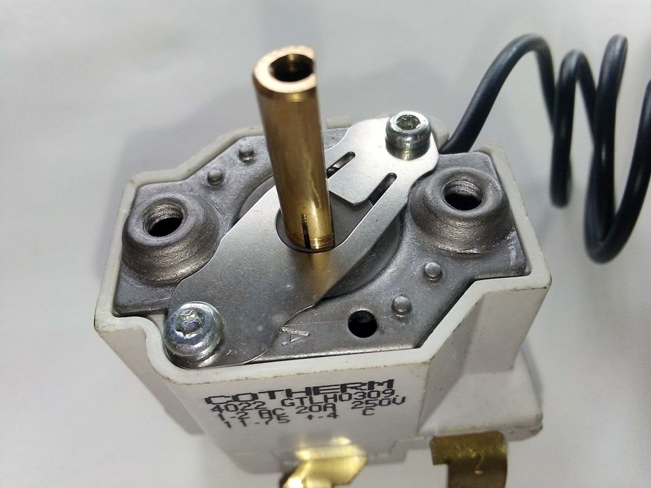 Терморегулатор за бойлер  COTHERM 12 - 75° нов